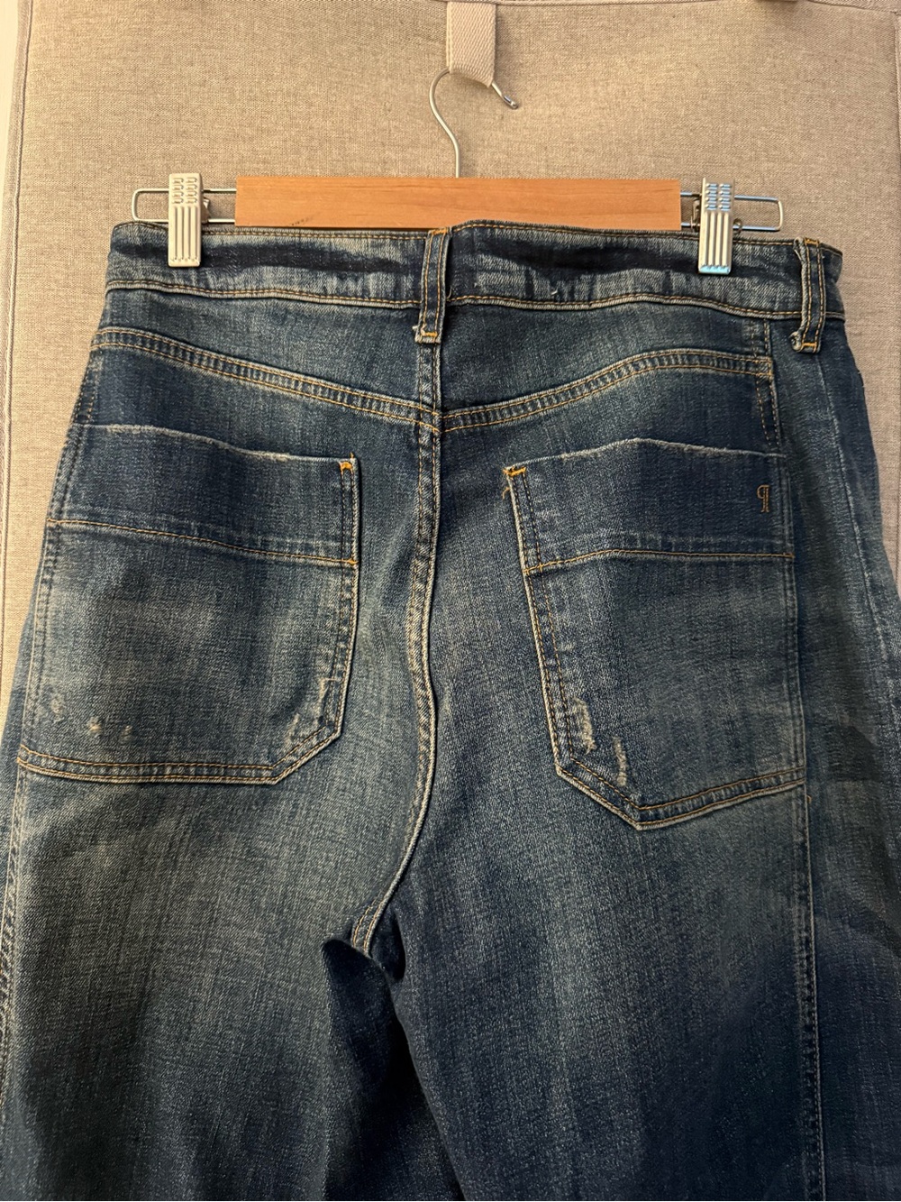 Pilcro (Anthropologie) Heritage Curve Mid-Rise Wide-Leg Jeans Washed Blue Denim - Picture 10 of 11